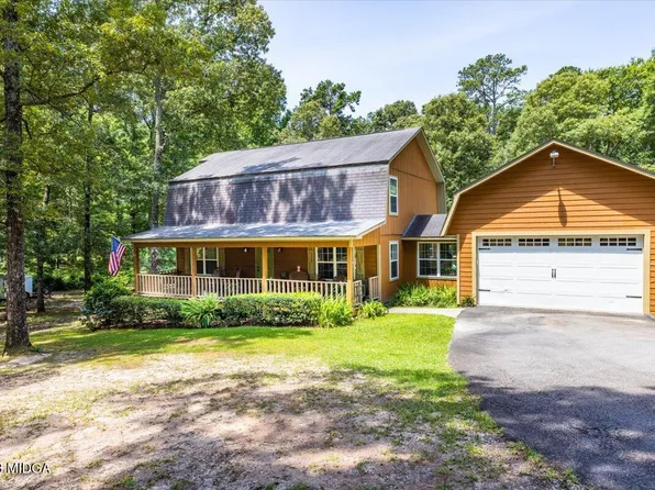 222 Red Oak Rd, Byron, GA 31008