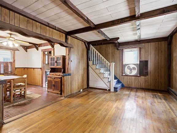 3rd image of 36 Cornell Street