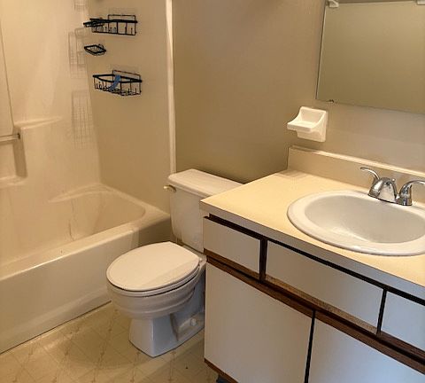 4th image of 6321 Saint Andrews Dr APT 31