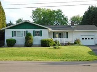 38 Sunset Dr, Norwich, NY 13815