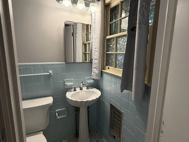 150 Pine Grove Dr — Photo 10
