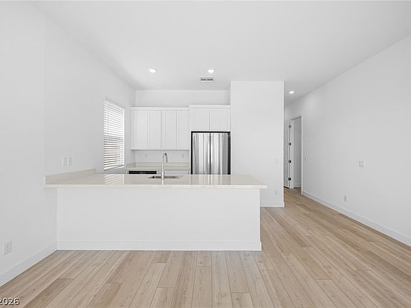 4th image of 9992 Decano Ridge St