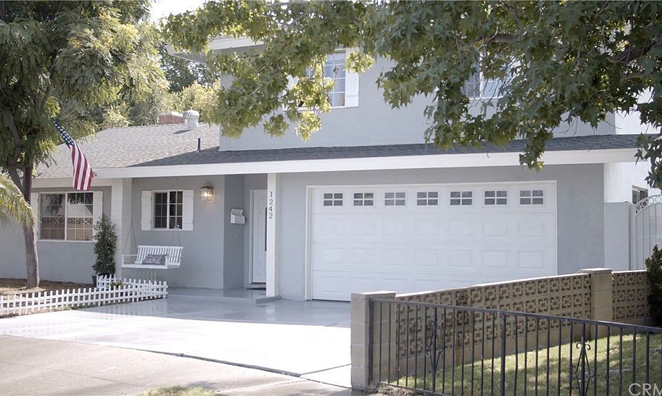 1st image of 1242 E Live Oak Ct