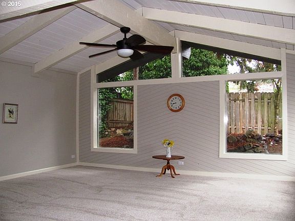3rd image of 801 SE 94th Ave