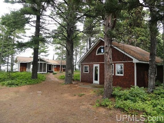 3rd image of 5969 Lakeshore Dr