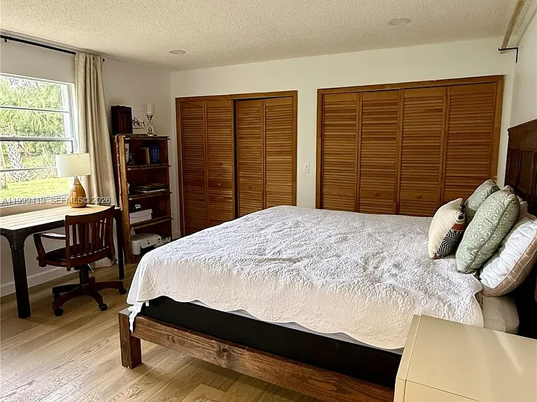 625 Whippoorwill Ter — Photo 24