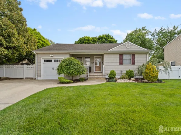 31 Middlehill Rd, Colonia, NJ 07067