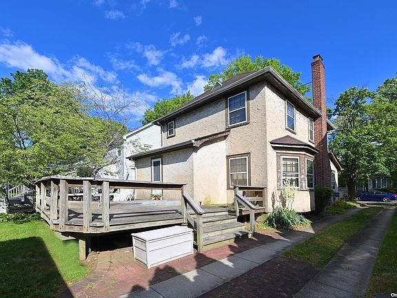 3rd image of 25523 Walden Pl