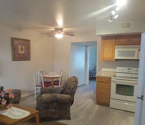 12221 W Bell Rd — Photo 11