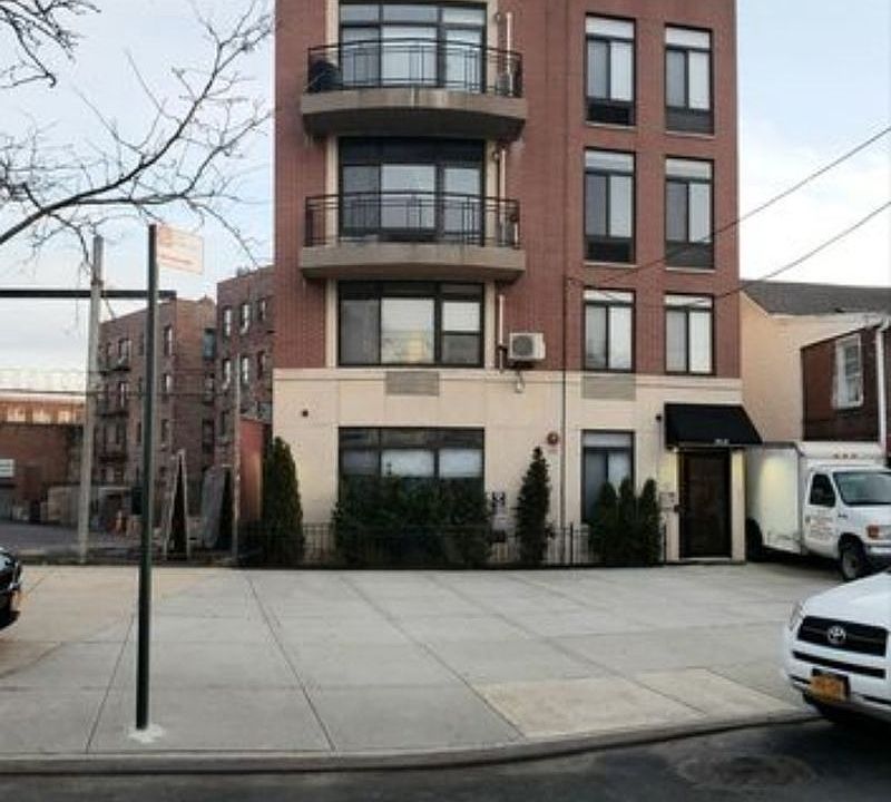 1st image of 2911 12th St APT 1A