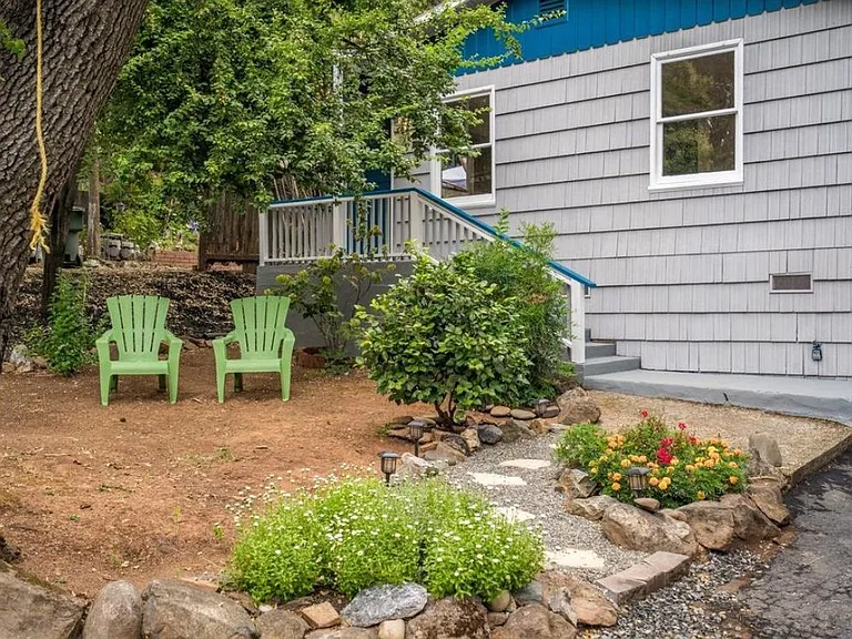 356 Chamberlain Ave — Photo 17