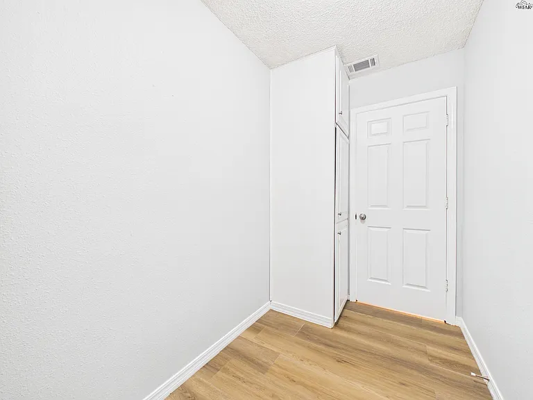 4844 Matterhorn Dr — Photo 16