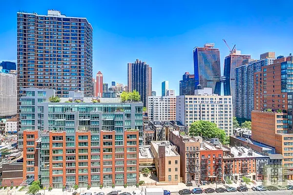 Rented by Halstead Real Estate | media 21