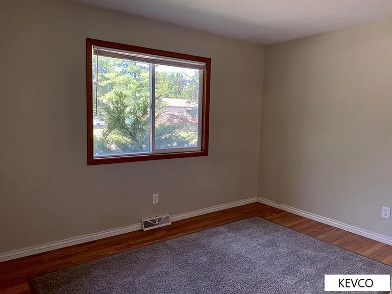 308 Briarwood Rd — Photo 7
