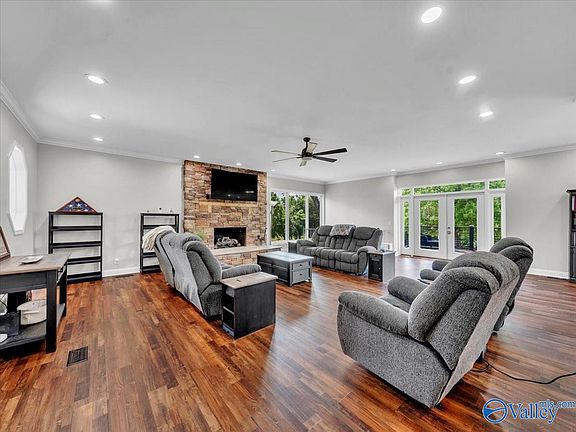 2nd image of 1602 Westwind Dr NW