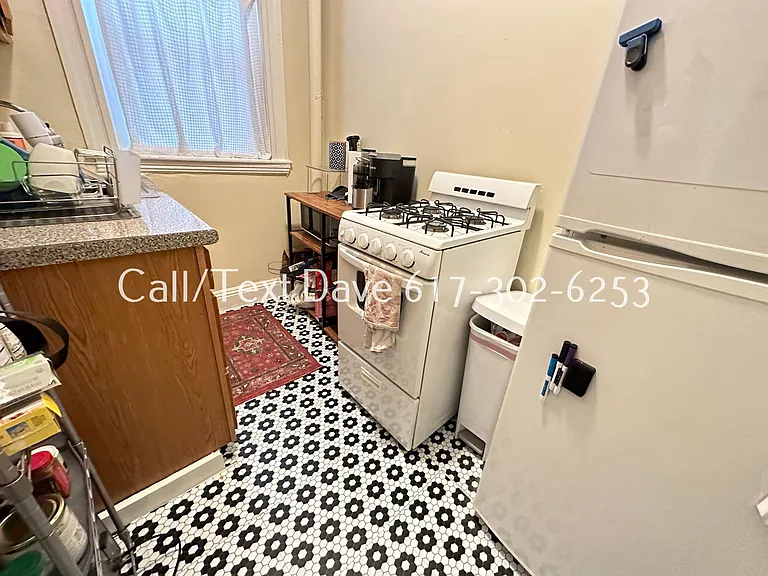 64 Woodstock Ave #28 — Photo 6