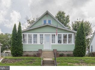 16 Lawrence Ave, Barrington, NJ 08007