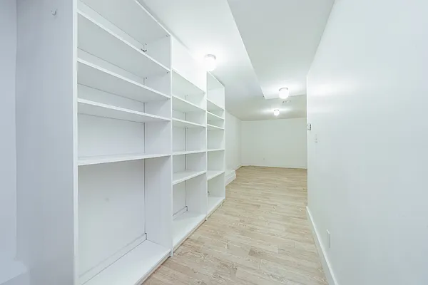 Rented by Nooklyn NYC LLC | media 7