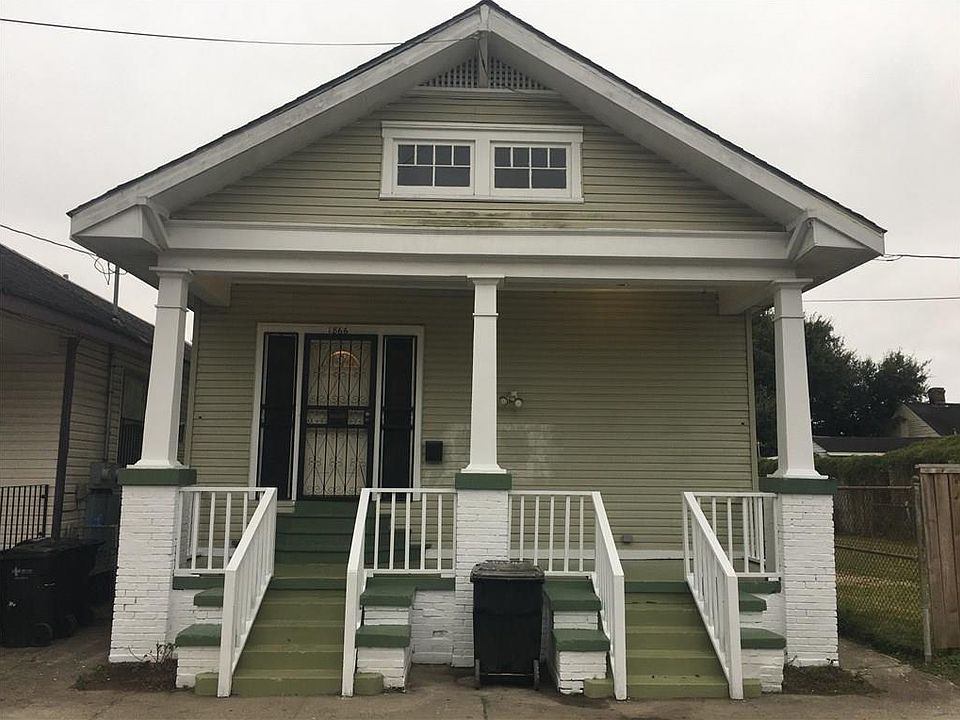 1st image of 1866 N Roman St