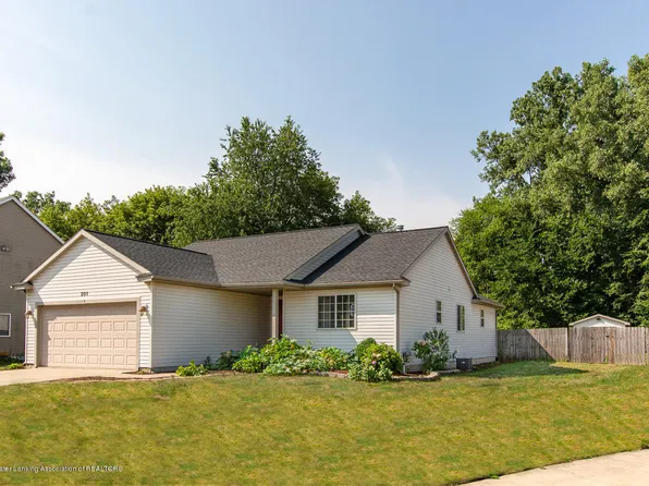 201 Churchill Downs Blvd, Williamston, MI 48895
