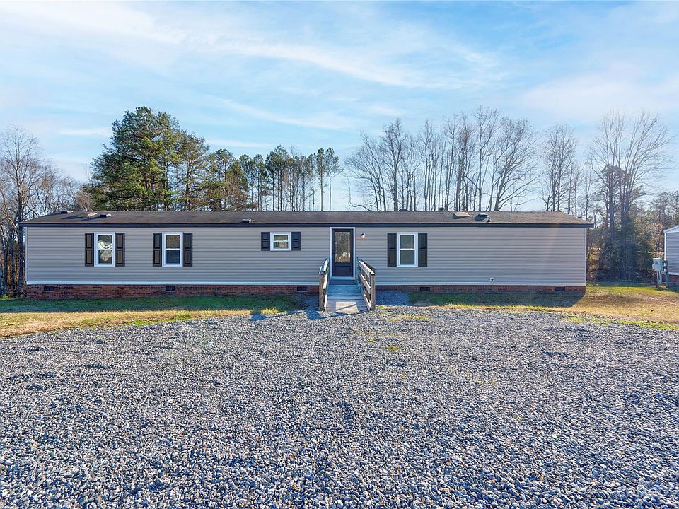 1st image of 114 Deer Meadow Ln