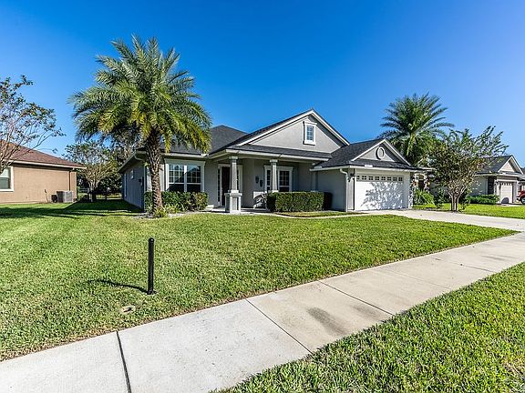 3rd image of 33077 Sawgrass Parke Pl