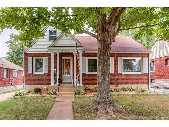 8915 Oneida Ln photo 1