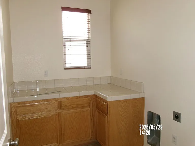 8728 High Ridge Dr — Photo 8