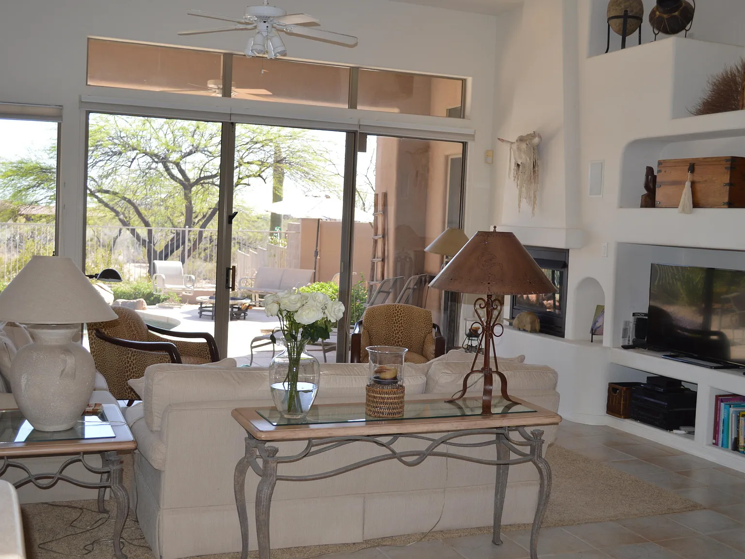 3 bed, 3.0 bath, 2127 sqft, $3,300 — Photo 3