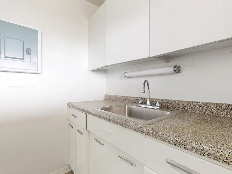 Lake Meadows Apartments — Photo 113