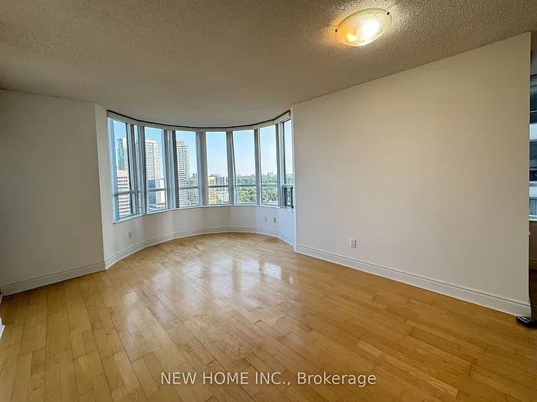 15 Northtown Way #1627 — Photo 5