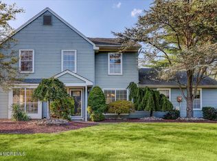 26 Greenfield Rd, Manalapan, NJ 07726