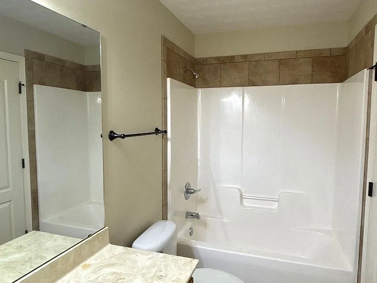 1018 Silver Lake Dr — Photo 38