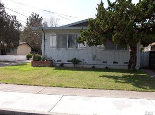421 Underhill Dr, Napa, CA 94558