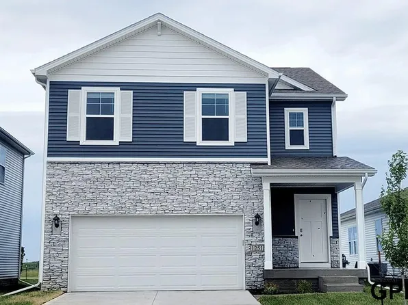 17675 Rose Lane Rd, Omaha, NE 68136