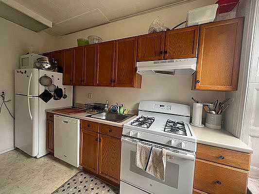 3rd image of 285 Sterling Pl Floor 2