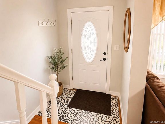 3rd image of 35 Cortlandt Street