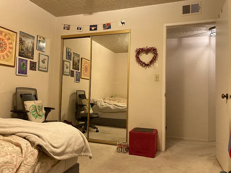213 La France Ave — Photo 2