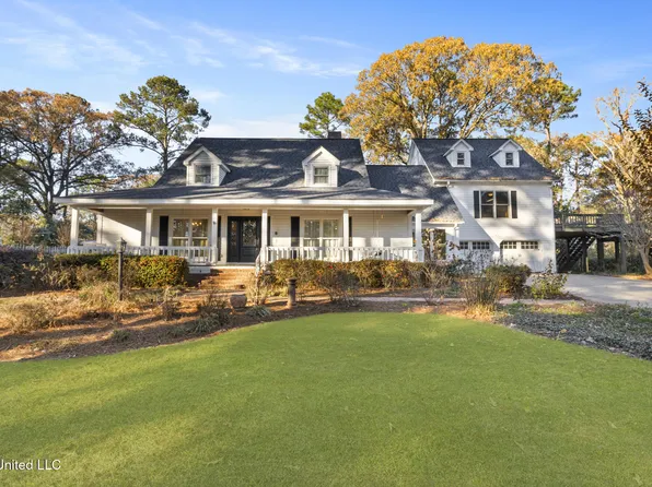 36 Shady Ln, Hattiesburg, MS 39402