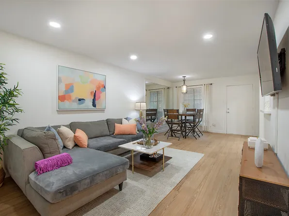 5018 Les Chateaux Dr #136, Dallas, TX 75235