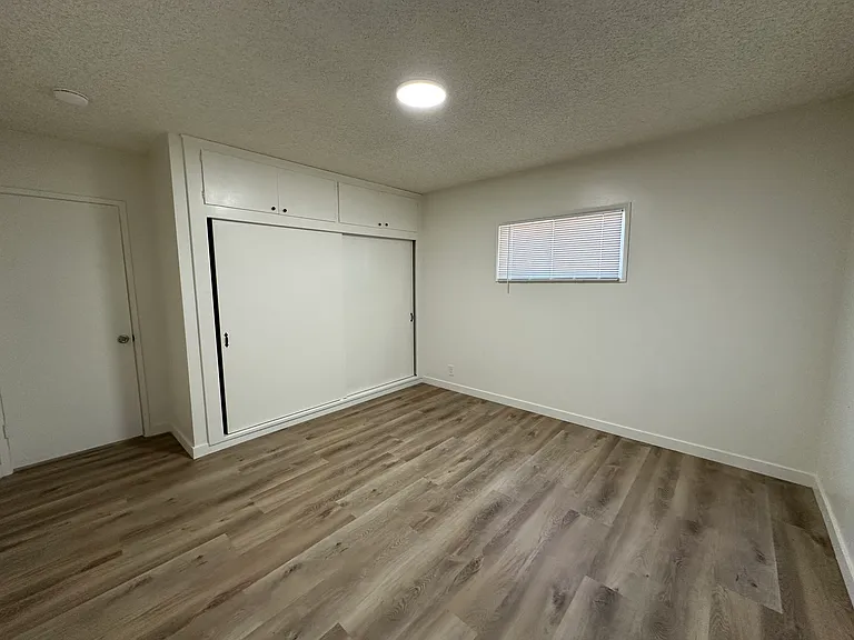 14330 Bon View Ave — Photo 21