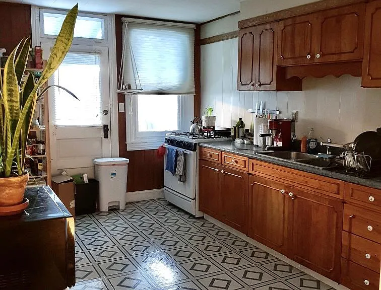 205 Main St #1R — Photo 2