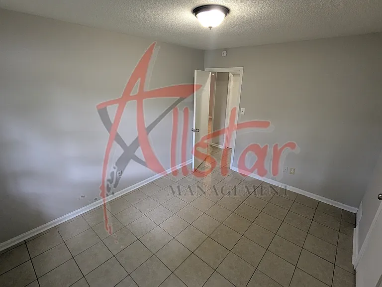2905 Brook Cv — Photo 11