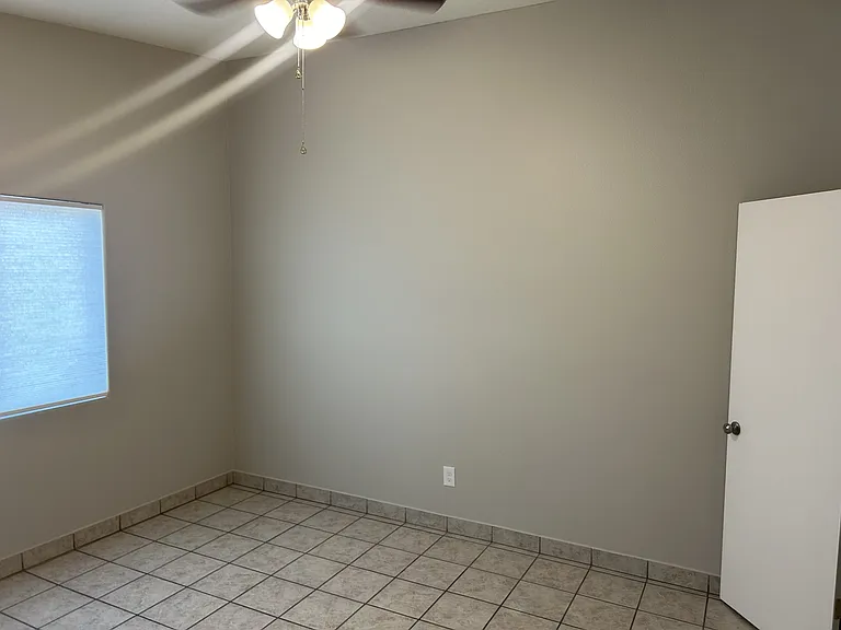 2025 S Forest Ave — Photo 10