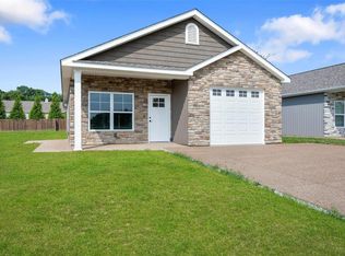 103 Meadow View Ct, Elsberry, MO 63343
