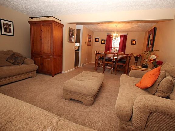 2nd image of 436 Crosby Ln