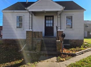 1220 Oak Ave, Crete, NE 68333