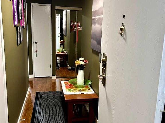 4th image of 521 N 57th Ave SW #408