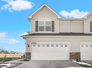 10925 Illinois Dr, Crown Point, IN 46307