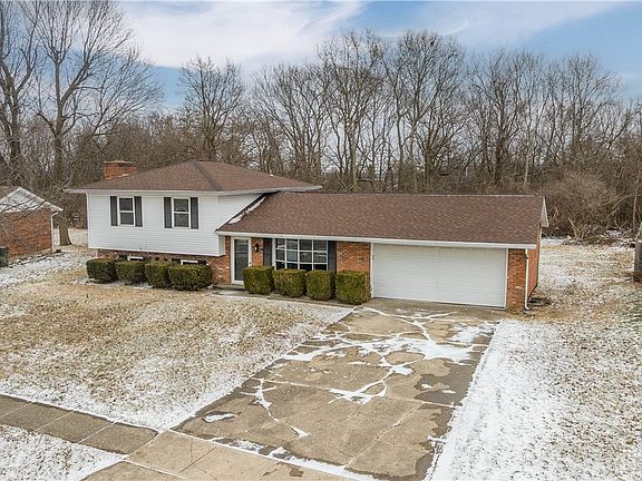 4th image of 42 Ramsey Dr